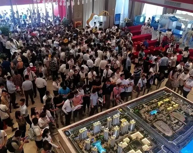 李嘉诚400亿“世纪回归”，地产见底了吗？ 楼市回暖信号显现