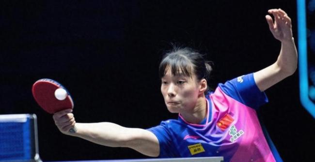 石洵瑶韩菲儿回应女双夺冠 逆转胜利振奋人心