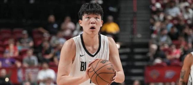 开拓者主帅谈杨瀚森首个赛季表现 理性看待新秀成长