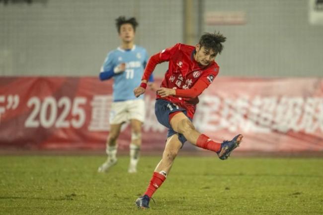 媒体对话渝超名场面缔造者 业余球员的圆梦舞台