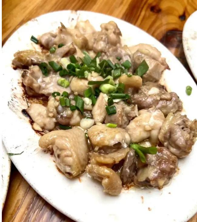 顺德鸡煲带火顺德美食 小店排队超300桌