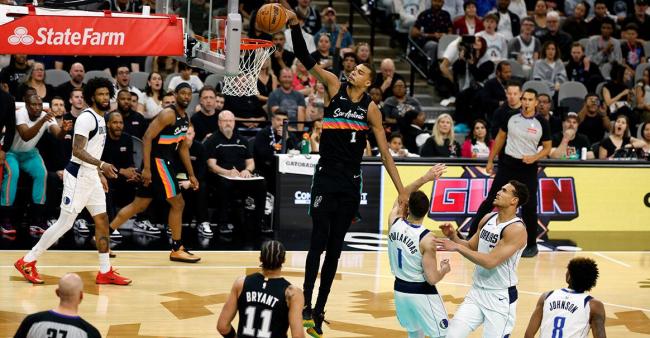 确保评奖!文班轰40 13率队取胜