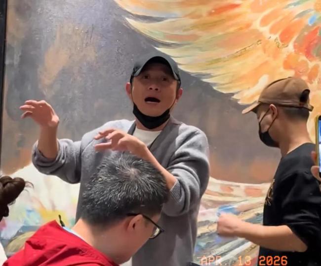 文章面馆回应每周一店休 排队热潮不减