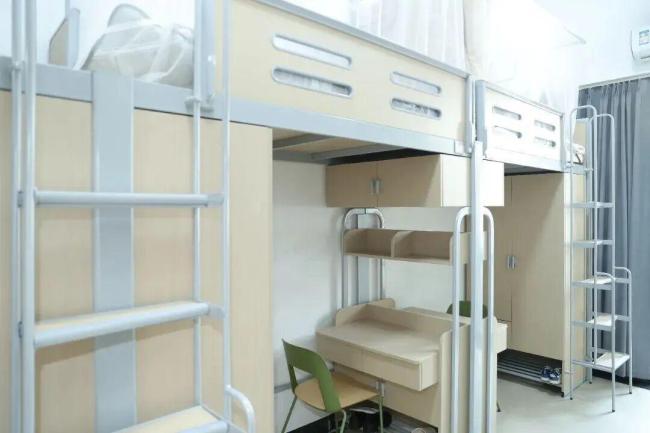 家长为了一个马桶锁定高中 寝室条件成择校新标准