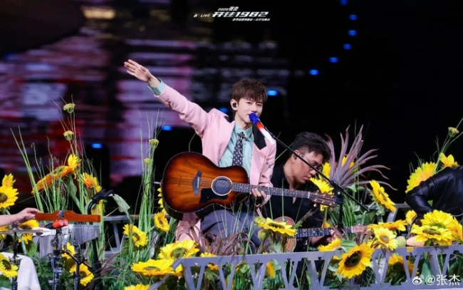 张杰16场鸟巢演唱会收官发文 斗转星移的硬核浪漫