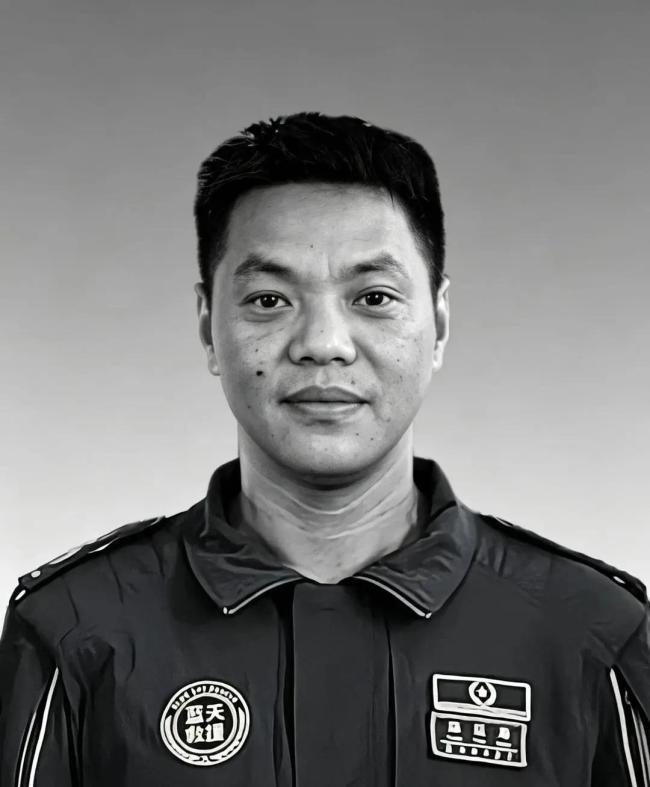 蓝天救援队队员执行搜救任务时遇难 雪山搜救英雄不幸牺牲