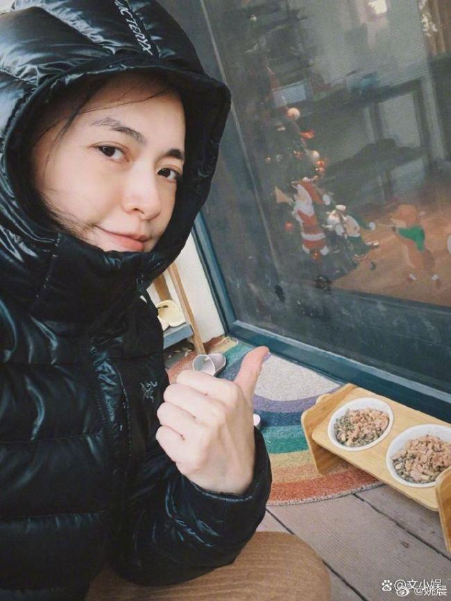 姚晨为救护车改道去世女子发声 生命通道不容亵渎