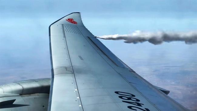 国航747大飞机中途返航北京首都机场