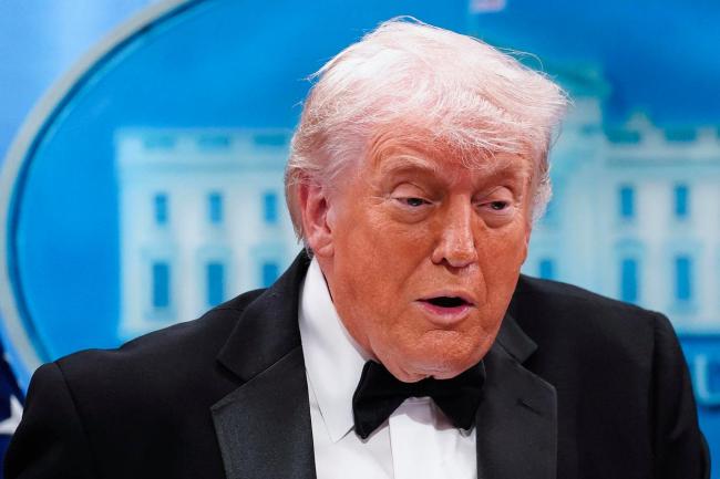 特朗普发布嫌疑人照片和一段监控录像 提高透明度