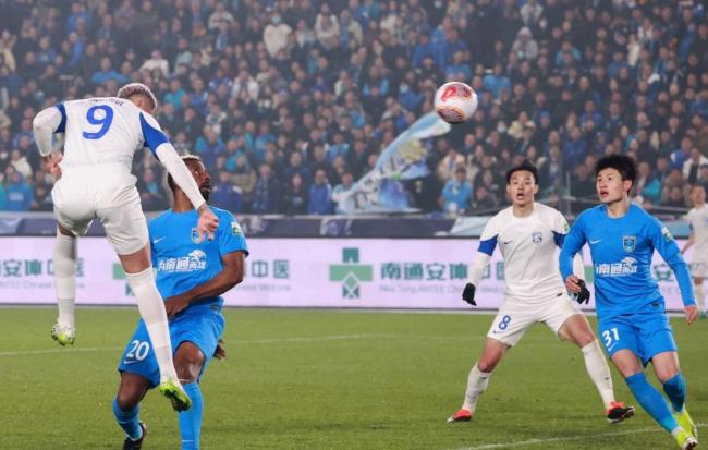 中超联赛第8轮：河南VS上海申花 申花力争保持联赛不败战绩 申花客场完胜