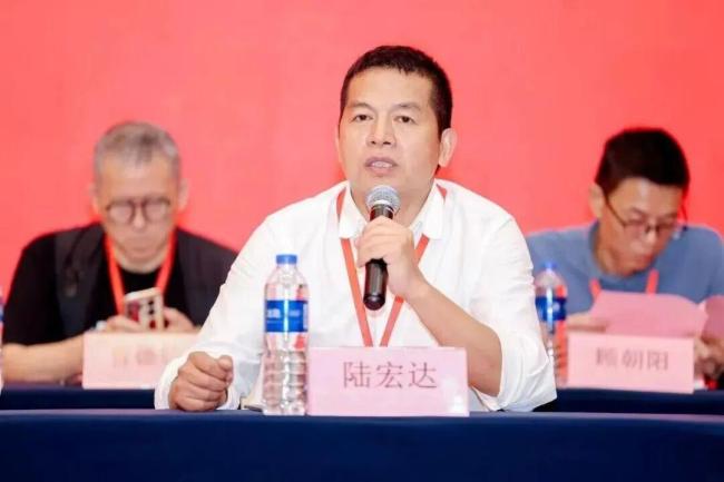 陆宏达在美涉嫌性侵被诉属实 案件拟于2026年再审