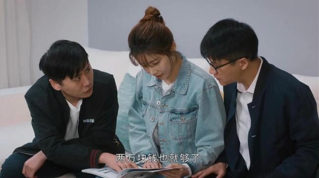 史上最贵“五一” 国内往返机票近万 出行成本飙升引发热议