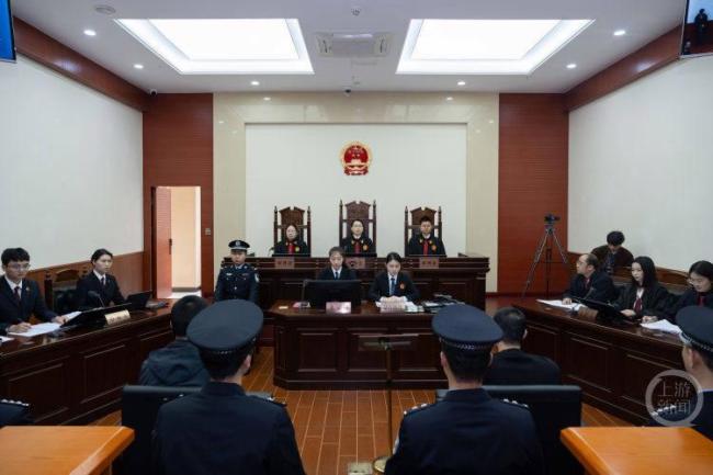 两男子用无人机非法狩猎获刑