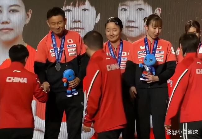 决赛1输1赢！张本美和笑着接受采访：自己成长了不少 但还有很多不足 击败王曼昱展现进步