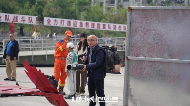 一场零距离的防灾减灾沉浸式体验 多元互动提升自救技能