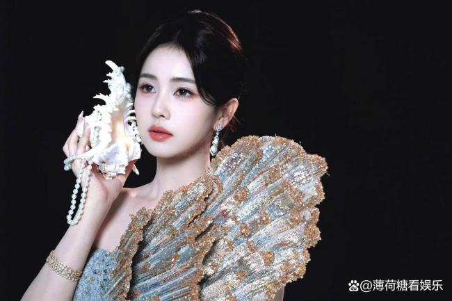 白鹿赵露思虞书欣扎堆开唱！95花集体跨界办演唱会，是宠粉还是割韭菜 演员跨界争议再起