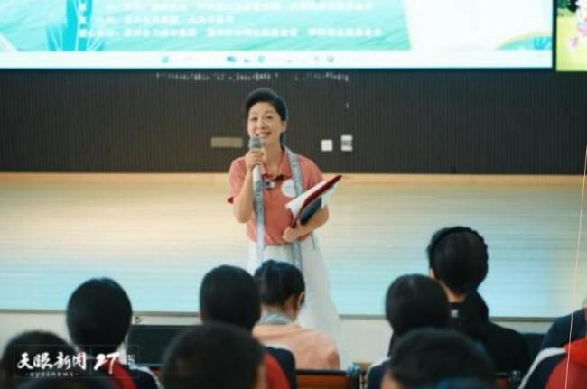 知名主持人为何纷纷入职高校?