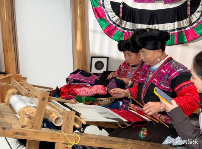 走红的虎头包由广西绣娘手工缝制 马斯克小儿子带火国潮非遗