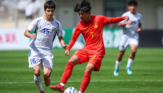 过年了！中国男足光芒一天：U16打爆韩国夺冠 U17复仇沙特 宋凯骄矜