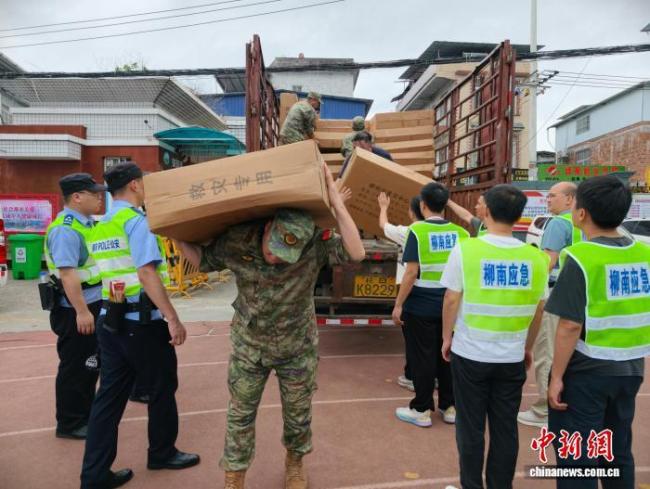 直击柳州5.2级地震现场 救援与安置同步进行