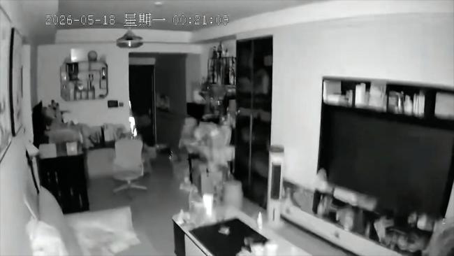 柳州24小时震7次 亲历者发声 地震如雷房屋受损