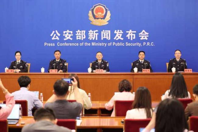 公安部：抓获红通逃犯38名