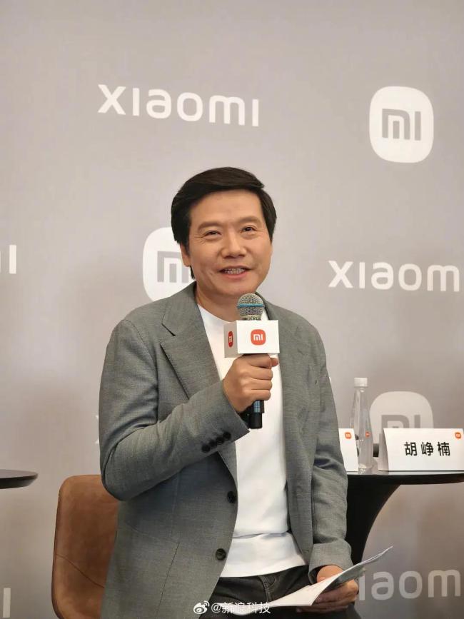 雷军回应为何只公布锁单量