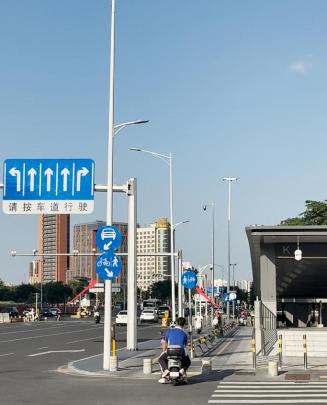 街道回应广州一地铁站外现大量老鼠 施工衔接问题已解决