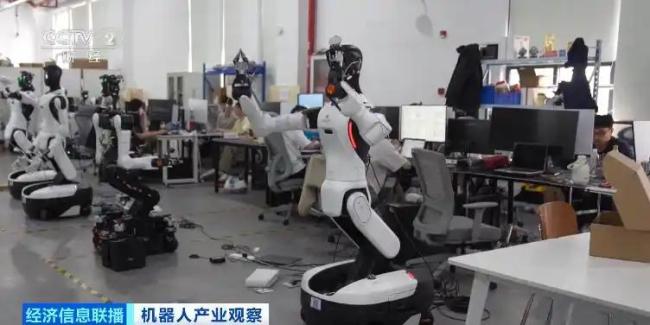 超100萬(wàn)個(gè)崗位，來(lái)了！又一萬(wàn)億級(jí)大市場(chǎng) 具身智能加速跑