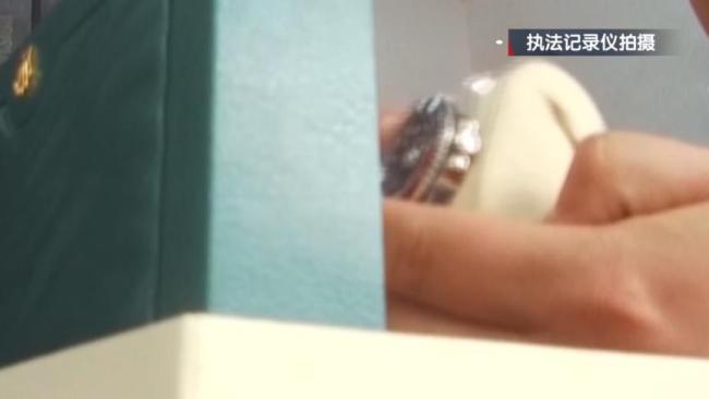 女子遭遇杀猪盘 北京警方紧急拦截！ 诈骗分子诱导购买名表洗钱