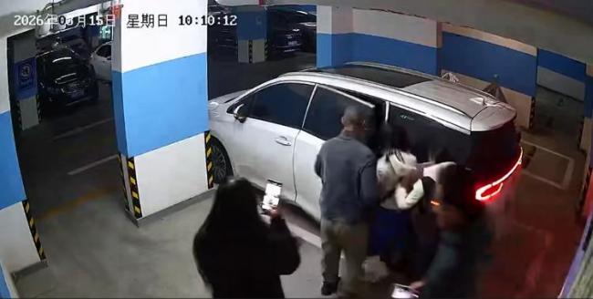 官方通报“女生被家人骗入戒网瘾学校”：暴力灰产引关注