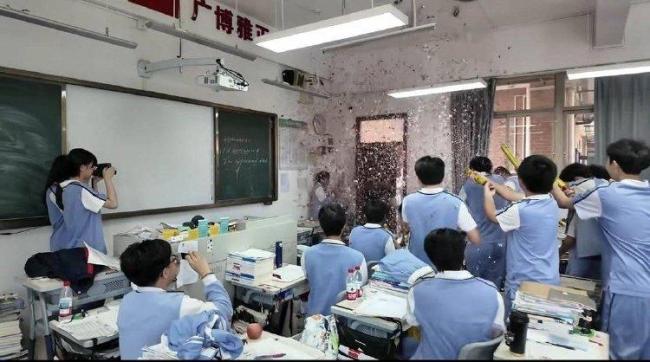 高考前的“最后一课”泪点满满