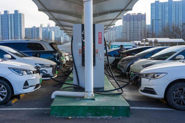 乘用車(chē)為何“越造越重” 電動(dòng)化與需求升級(jí)推高車(chē)重