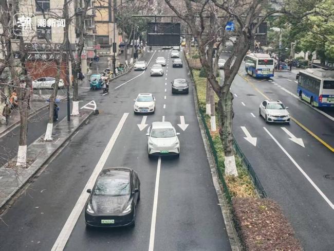 电车不加油到底该不该交养路费 公平性引发热议