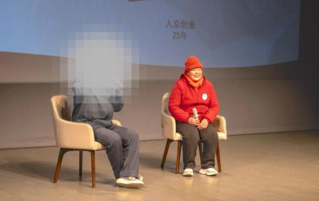 鹅腿阿姨曾称洗鹅腿致关节变形 信任危机引发热议