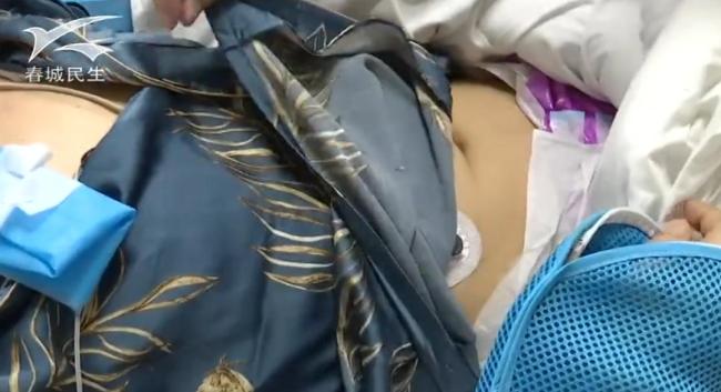 男子食用見(jiàn)手青翻出27樓往下爬 幻覺(jué)導(dǎo)致驚險(xiǎn)一幕