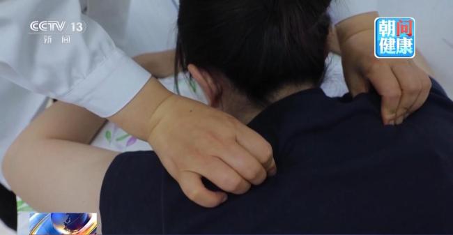 按個(gè)肩頸為何會(huì)突發(fā)血栓 不當(dāng)按摩風(fēng)險(xiǎn)高