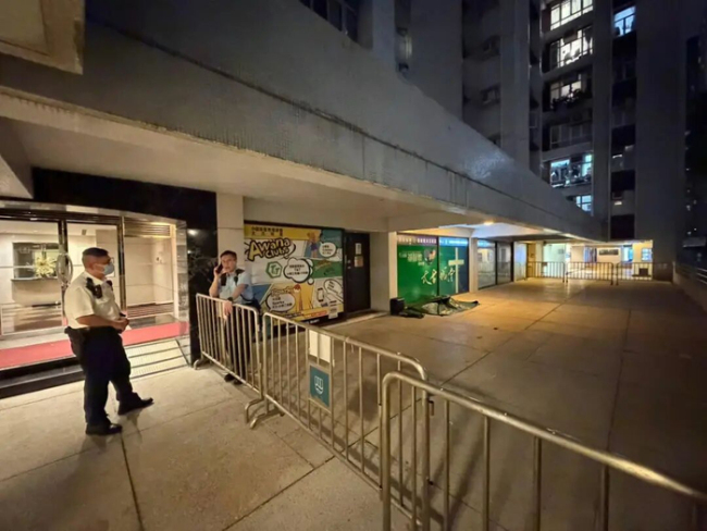 香港48歲母親和12歲女兒先后墜樓 家庭悲劇震動全港