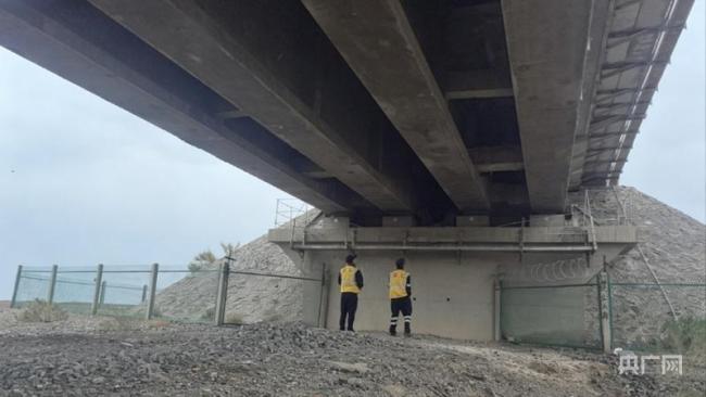 青藏铁路西格段部分列车因地震晚点 铁路部门启动应急预案
