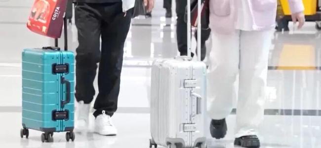 到机场才发现20寸登机箱超标