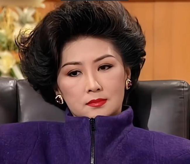 “港剧第一贵妇”苗金凤去世 荧幕经典永存