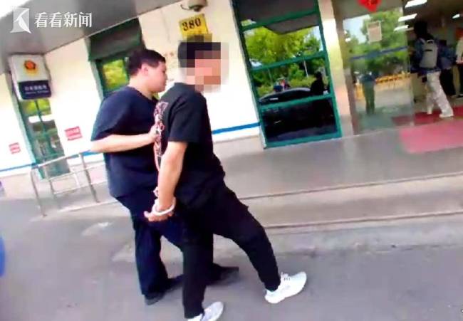 司机换2块银块 复原包装想瞒天过海 跨省货运调包案告破