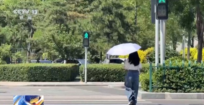 华北地区暑热来袭 长江中下游将迎强降雨