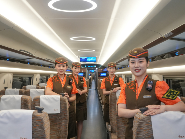 西十高铁列车提供降噪耳塞 舒适旅途新体验