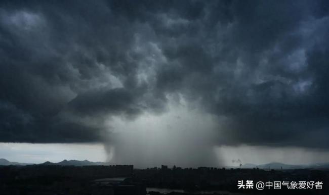吐鲁番快50度了 高温预警持续