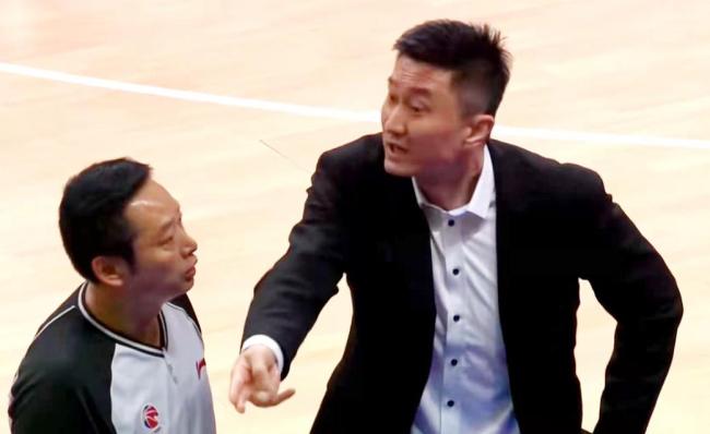 杜锋被曝下课 广东男篮换帅引热议