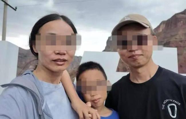 自驾游母子遭泥石流遇难 山洪夺命悲剧