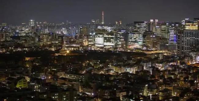 韩国首尔连续35年人口净流出 年轻人追求无限可能