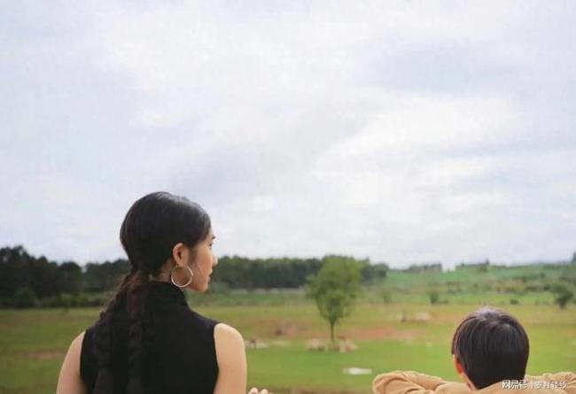孙莉黄多多一家云南旅行
