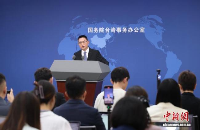 李胜峰：绿营搞“反共”教育适得其反 “知共知中”更有意义